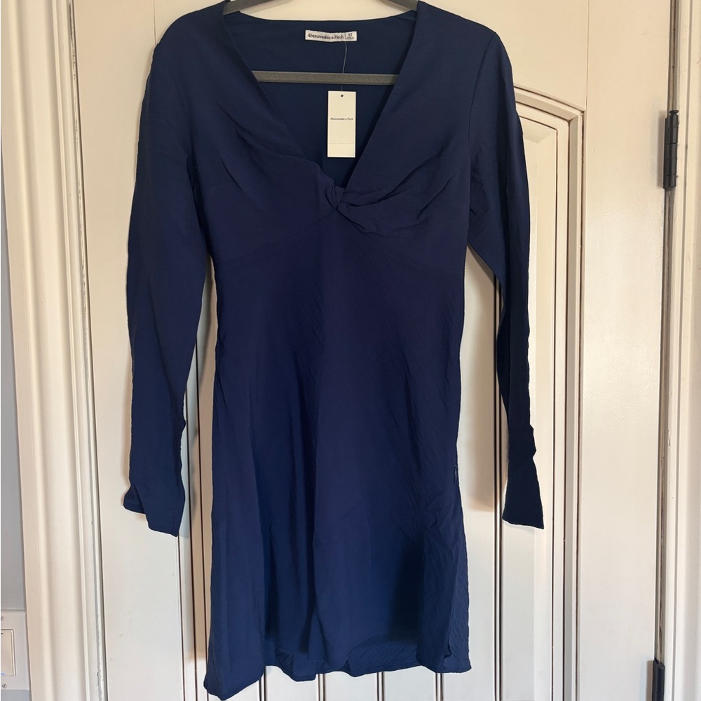 NWT Abercrombie & Fitch Long Sleeve Knot Dress